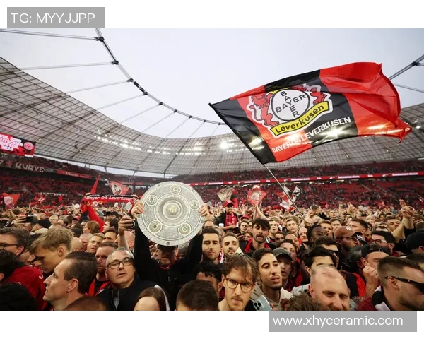 国王杯精彩对决AC米兰大胜阿森纳引发转会热议与球迷狂欢