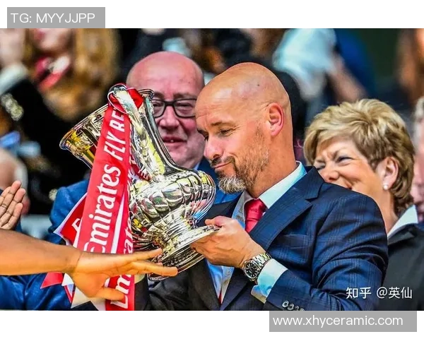 足总杯决赛曼联大胜曼城帽子戏法引发全场狂欢数据分析揭示比赛亮点