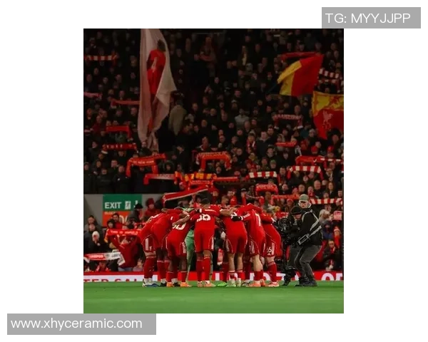 友谊赛惊现冷门利物浦3-0战胜曼城乌龙球引爆全场气氛